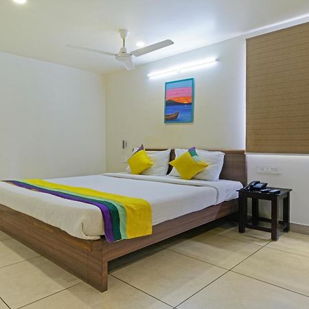 Itsy Hotels N Square Vidzsajavádá Kültér fotó
