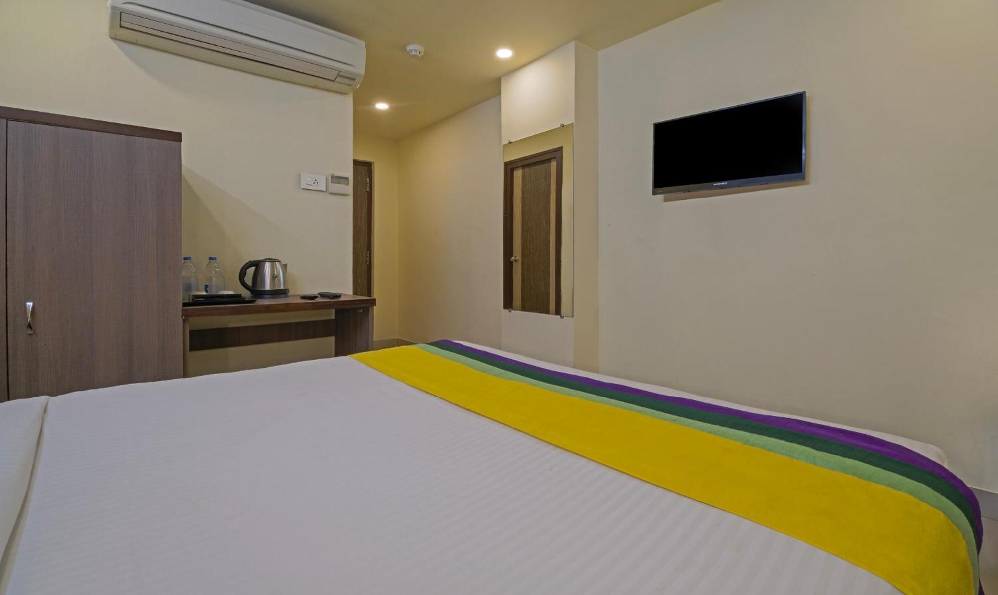 Itsy Hotels N Square Vidzsajavádá Kültér fotó