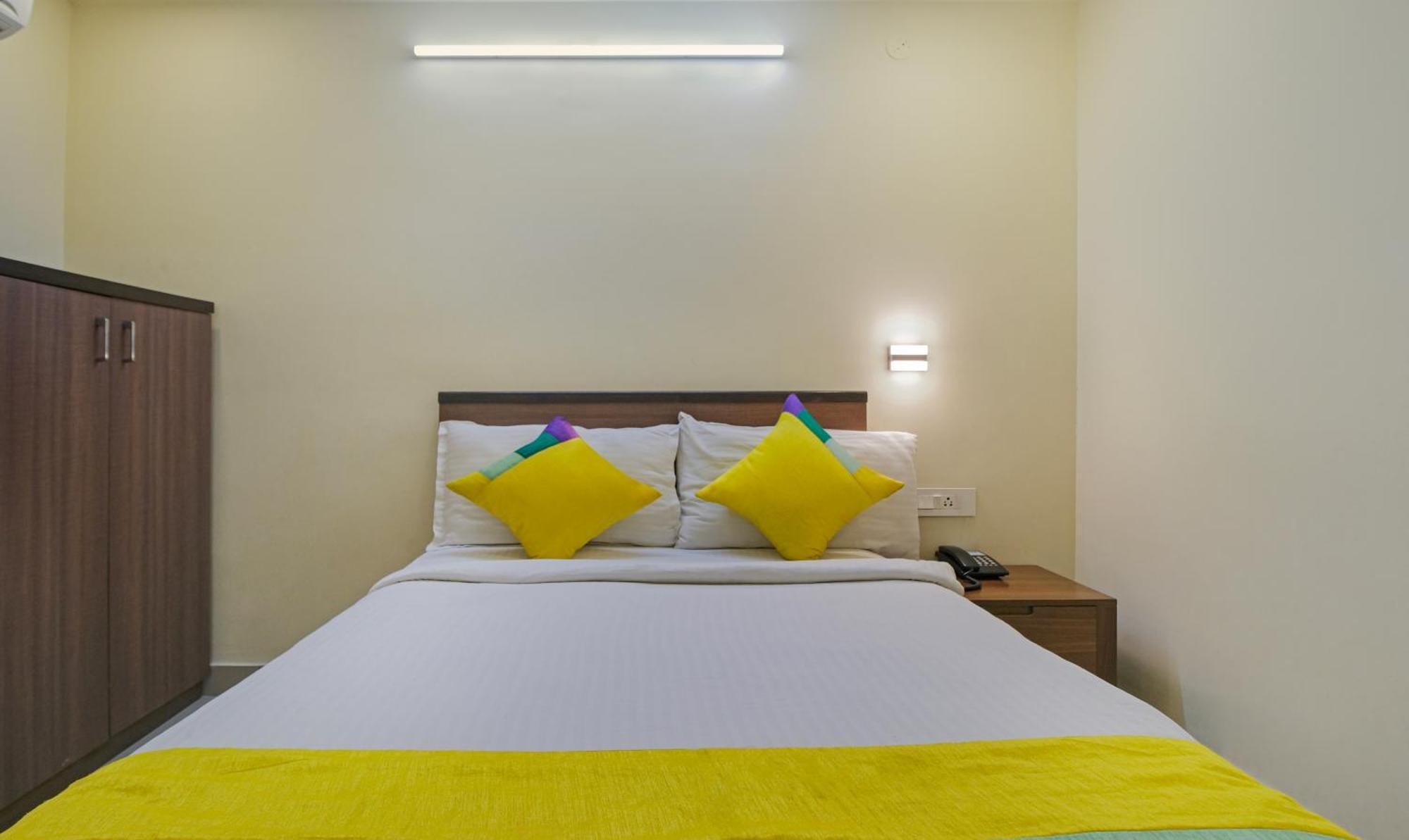 Itsy Hotels N Square Vidzsajavádá Kültér fotó