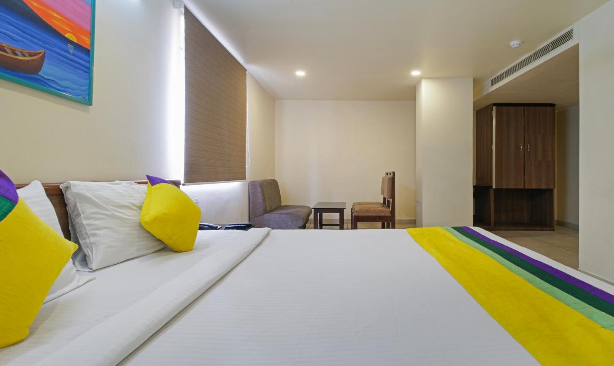 Itsy Hotels N Square Vidzsajavádá Kültér fotó